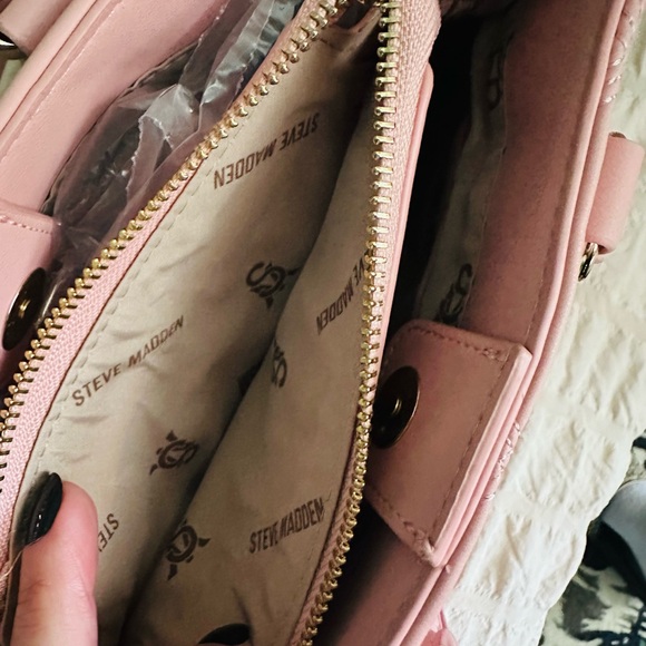 Steve Madden Pink quilted tote - Picture 7 of 11